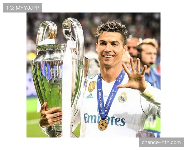 法马中场调度激活全队,战术优化助力球队重回胜利轨道 法马中场调度激活全队,战术优化助力球队重回胜利轨道